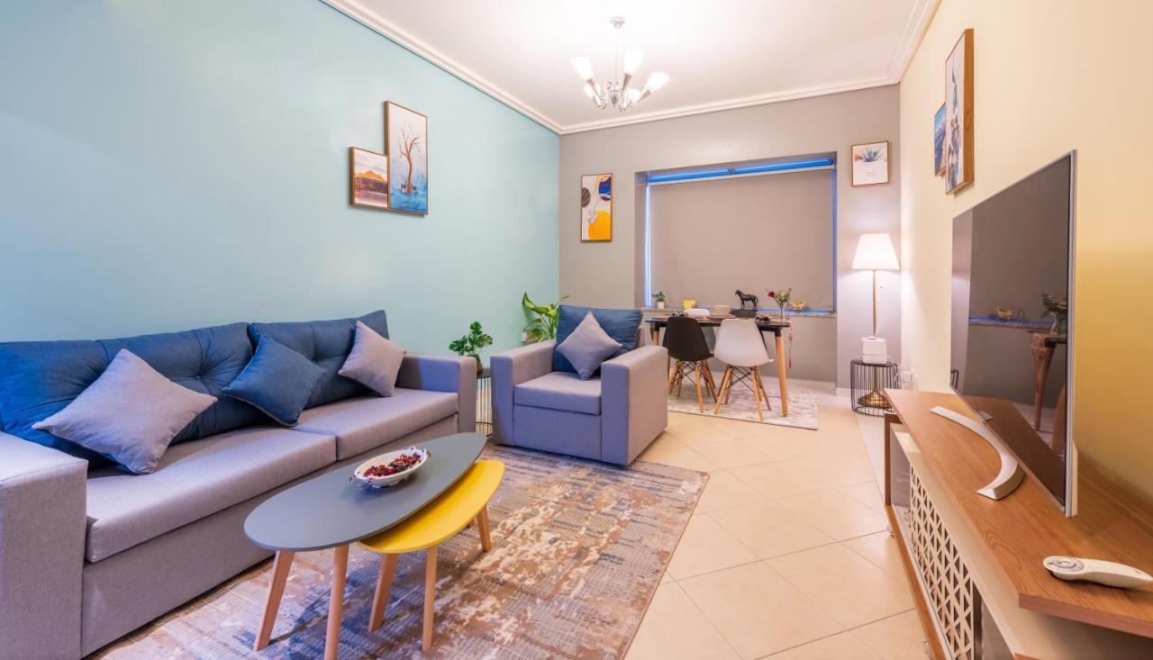 Trinity Holiday Homes - Sheikh Zayed Road Near To Financial Center Metro Station Dubai Exterior foto