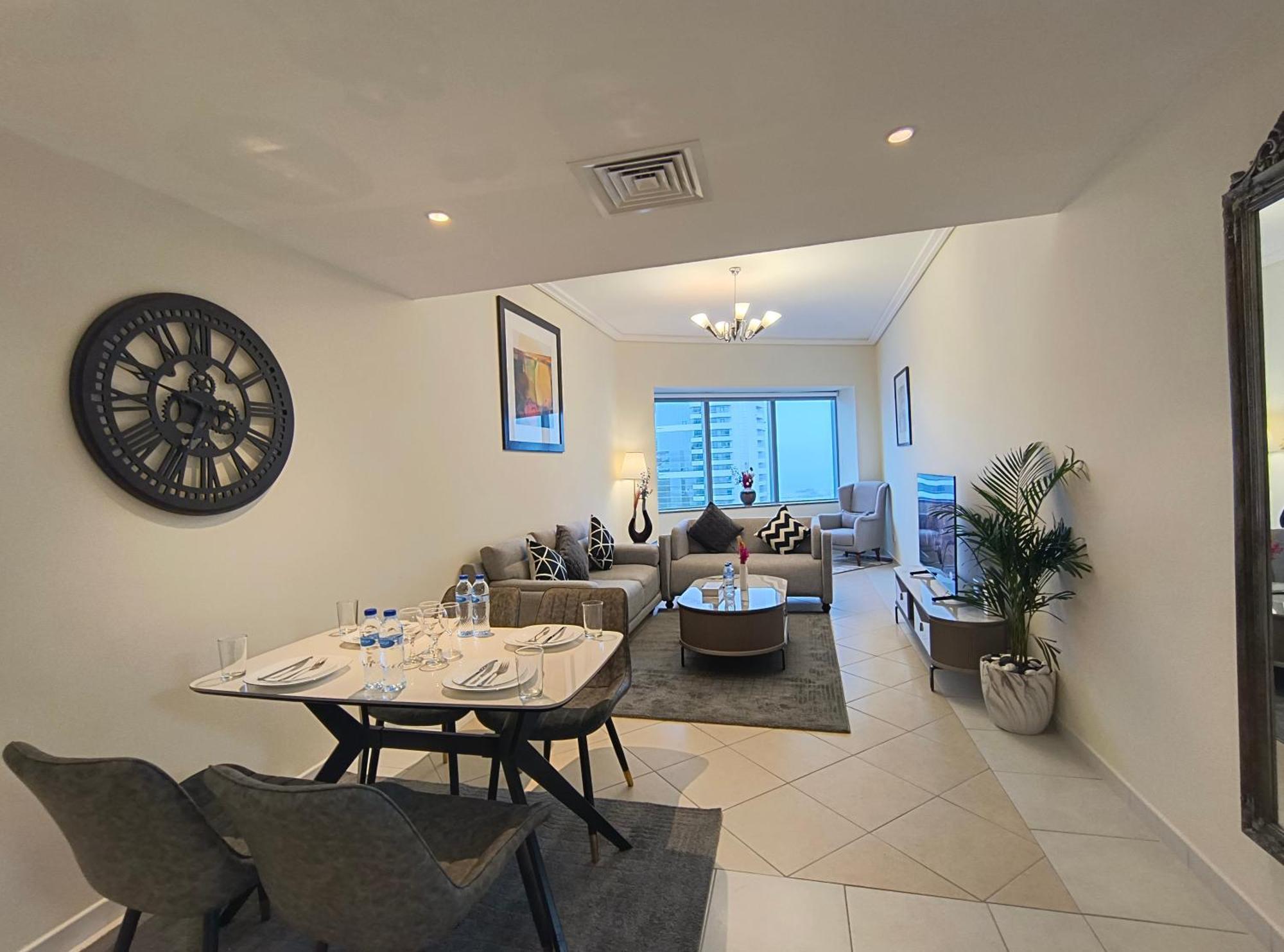 Trinity Holiday Homes - Sheikh Zayed Road Near To Financial Center Metro Station Dubai Exterior foto
