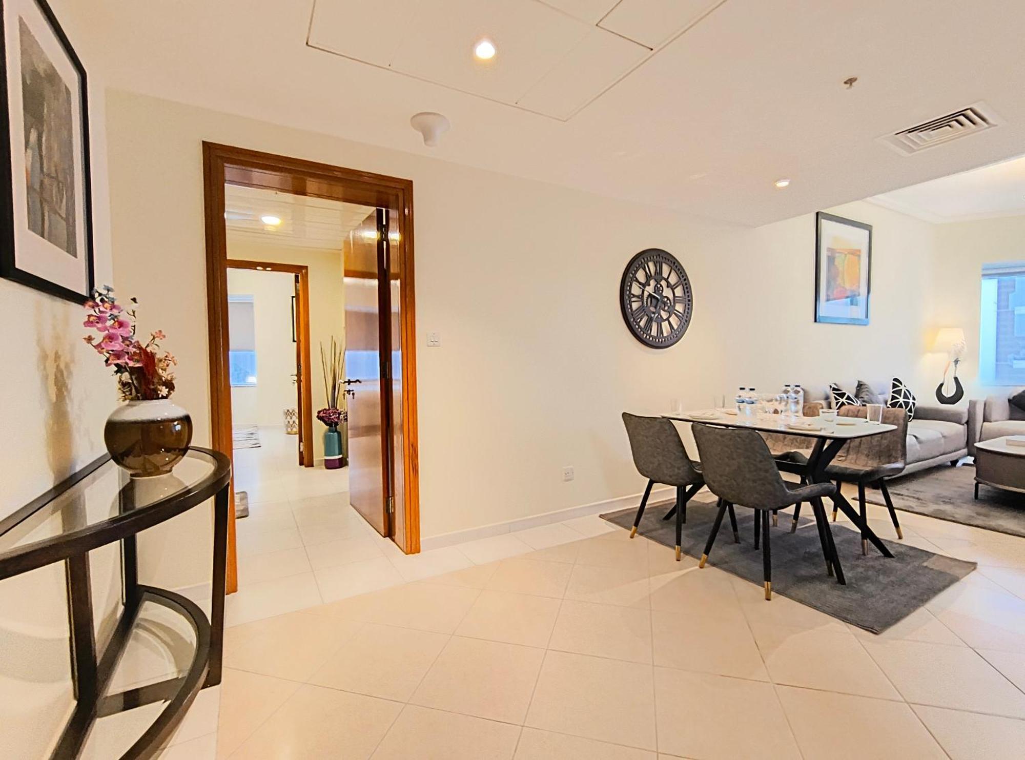 Trinity Holiday Homes - Sheikh Zayed Road Near To Financial Center Metro Station Dubai Exterior foto